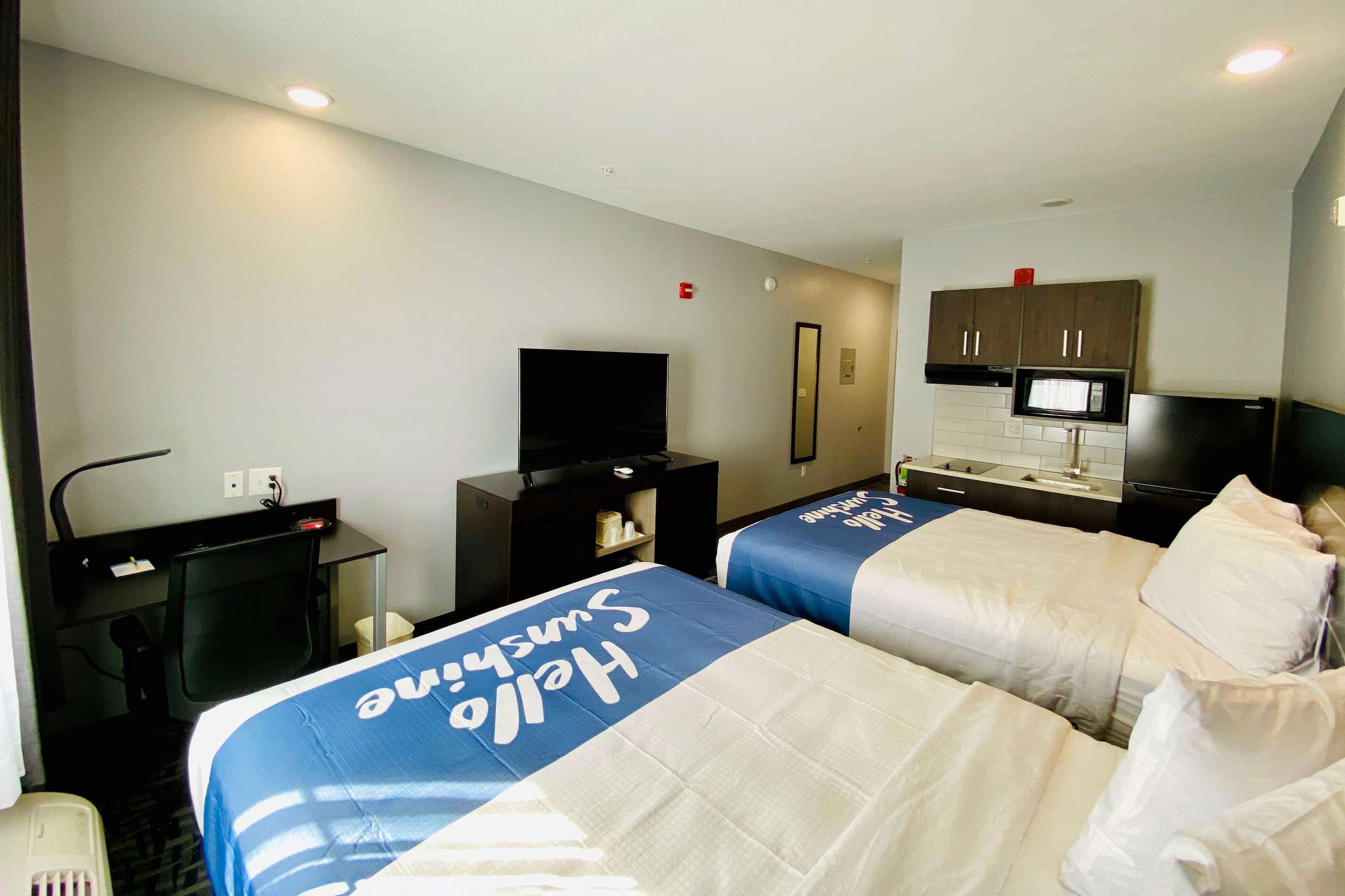 Days Inn & Suites By Wyndham Horn Lake - Memphis Graceland Екстериор снимка