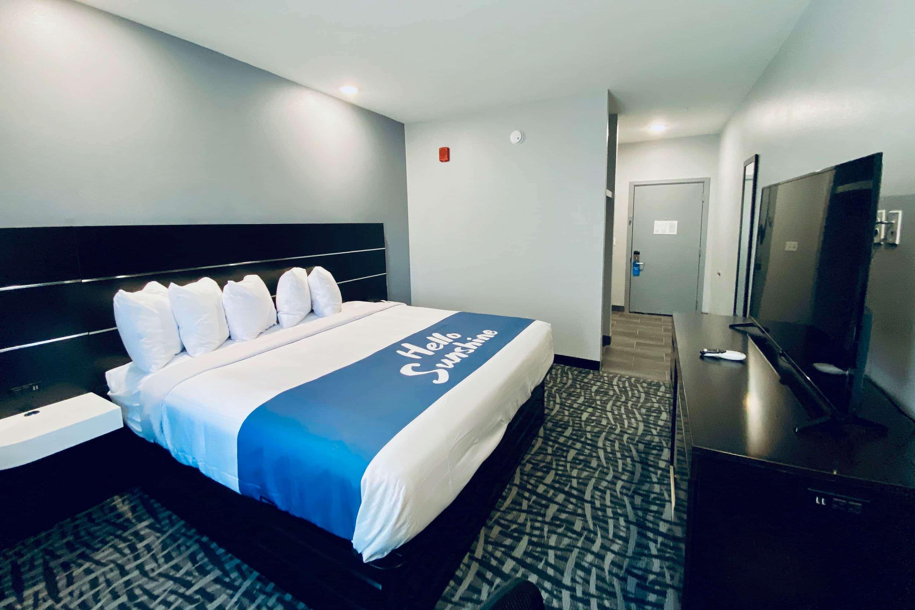 Days Inn & Suites By Wyndham Horn Lake - Memphis Graceland Екстериор снимка