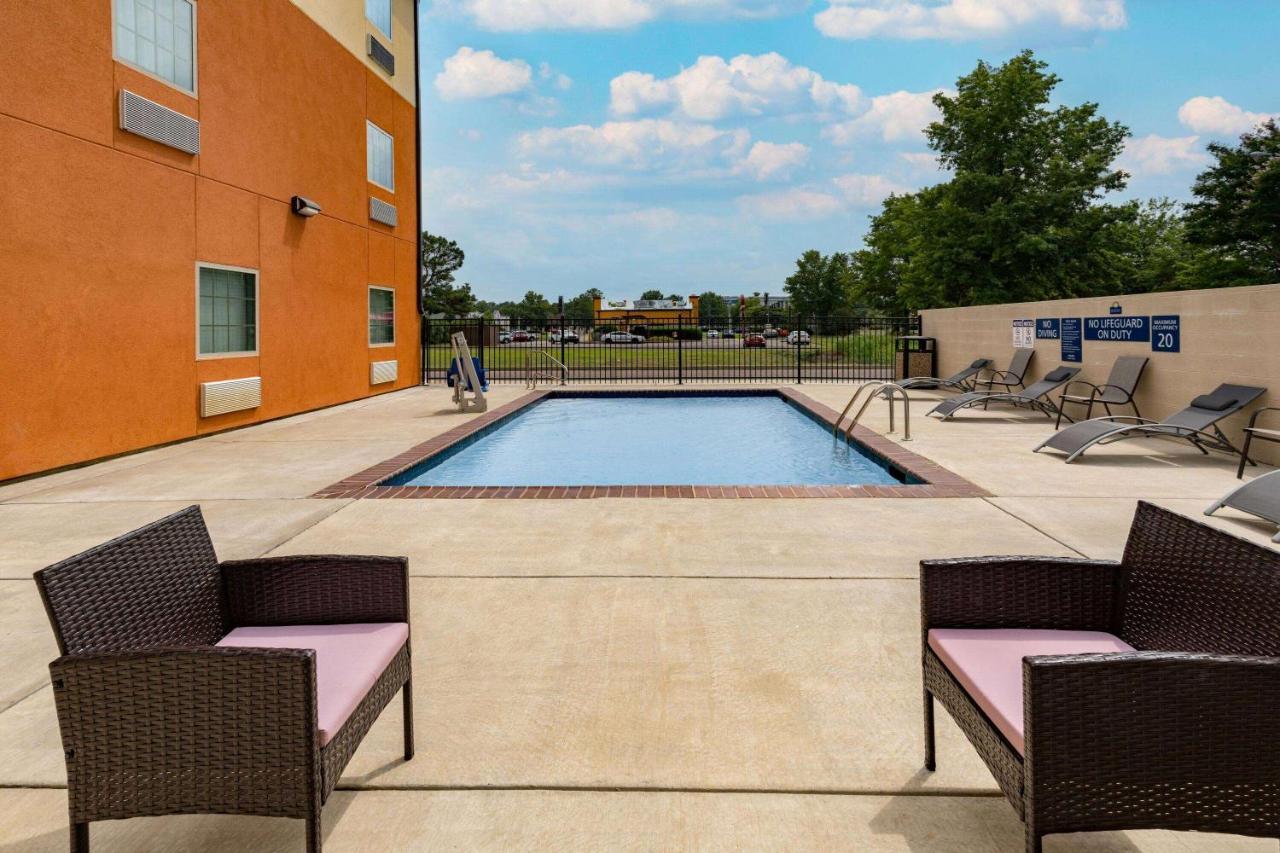 Days Inn & Suites By Wyndham Horn Lake - Memphis Graceland Екстериор снимка