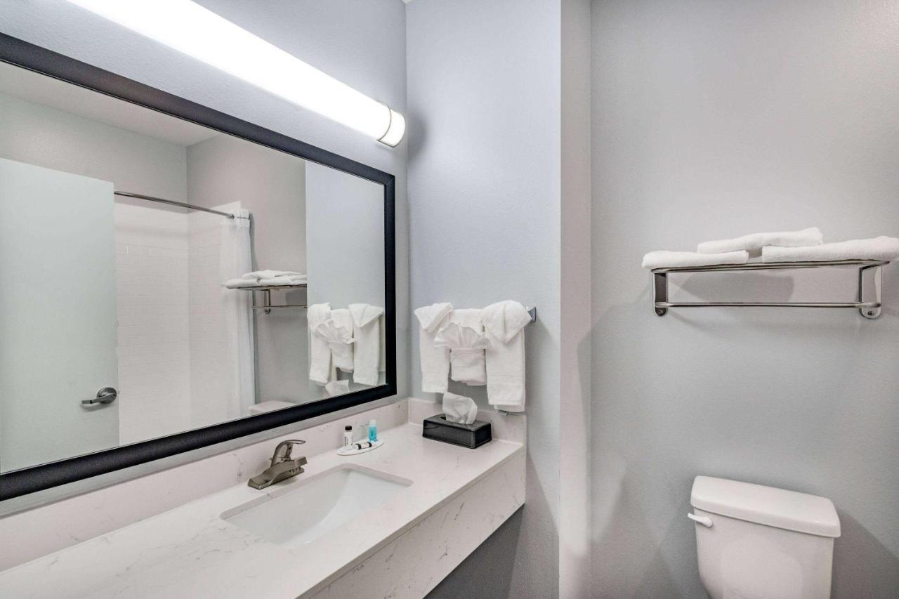 Days Inn & Suites By Wyndham Horn Lake - Memphis Graceland Екстериор снимка