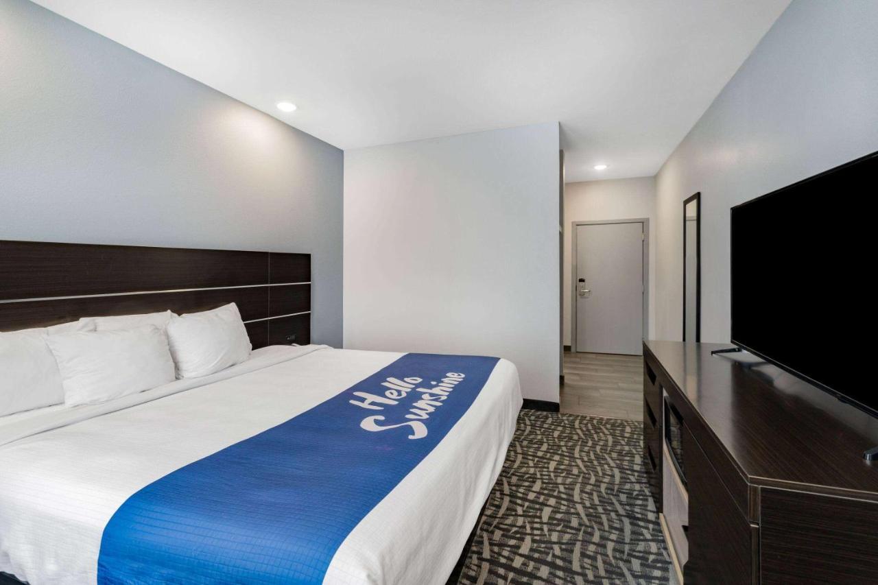 Days Inn & Suites By Wyndham Horn Lake - Memphis Graceland Екстериор снимка