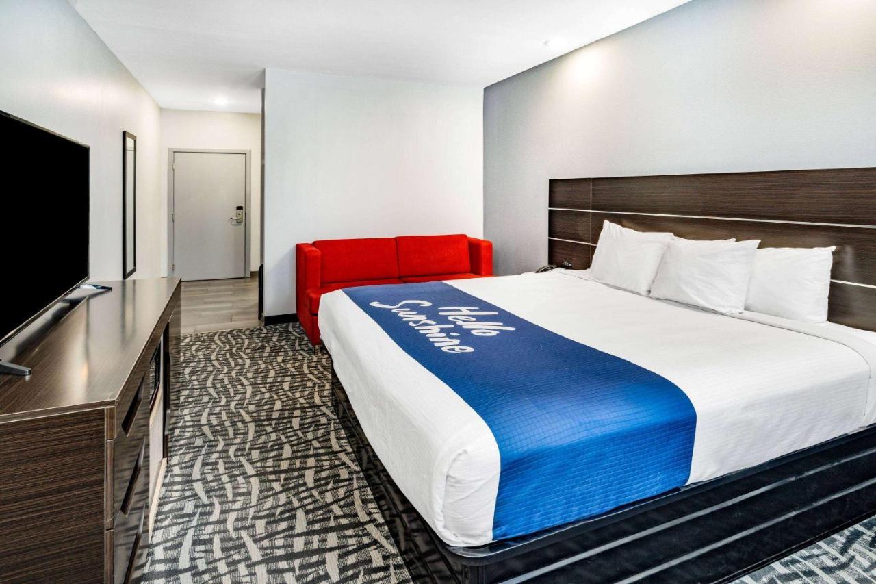 Days Inn & Suites By Wyndham Horn Lake - Memphis Graceland Екстериор снимка