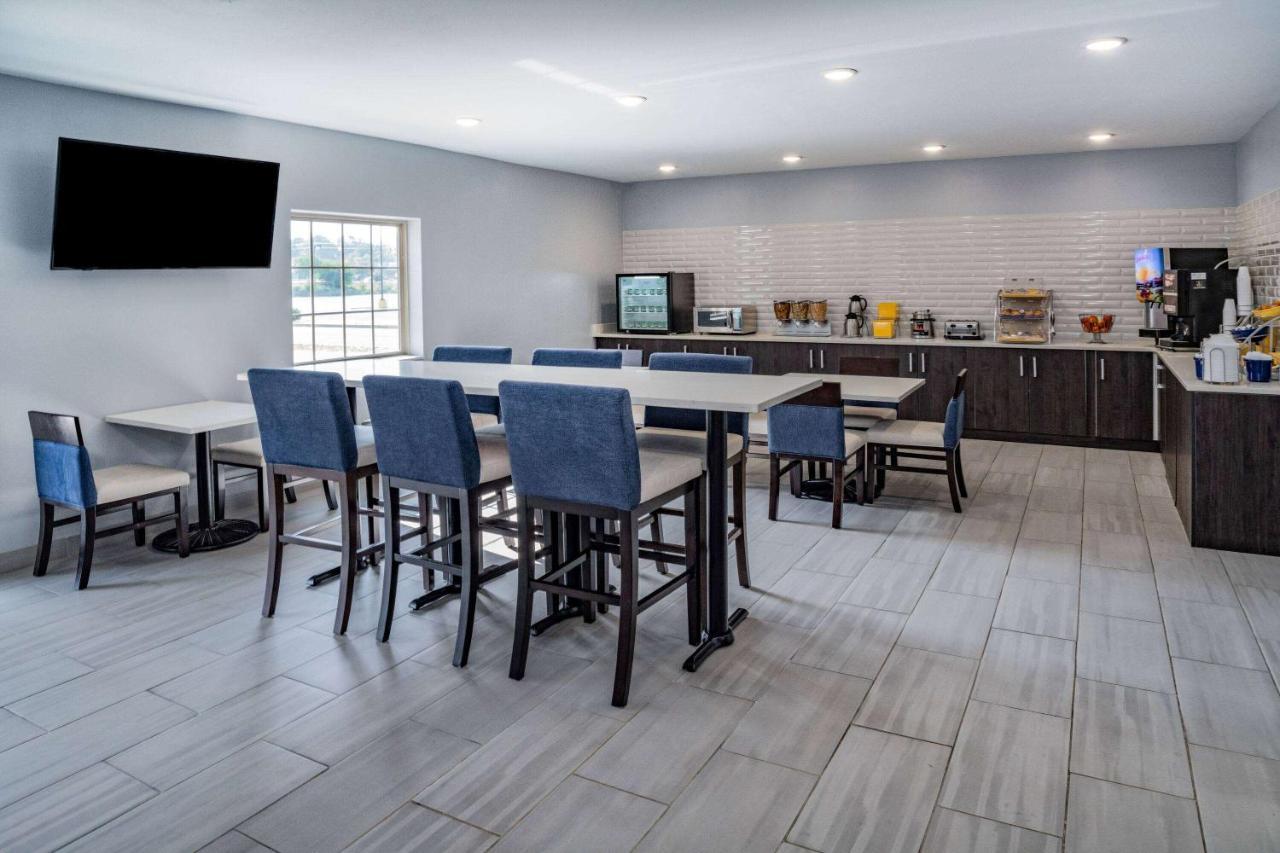 Days Inn & Suites By Wyndham Horn Lake - Memphis Graceland Екстериор снимка
